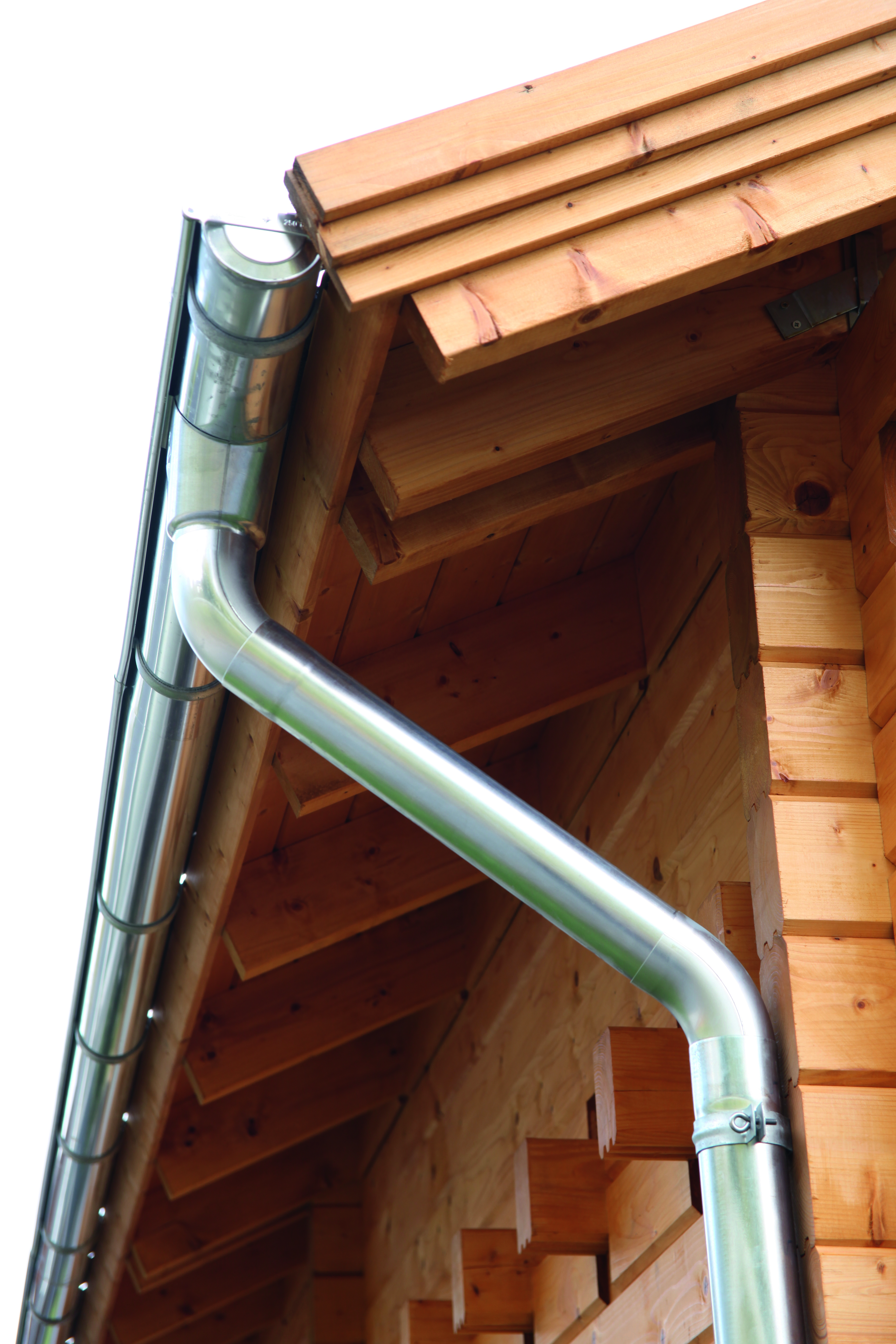 Wolff Finnhaus Aludachrundrinnenset SD bis 600 cm mit 2 Fallrohren